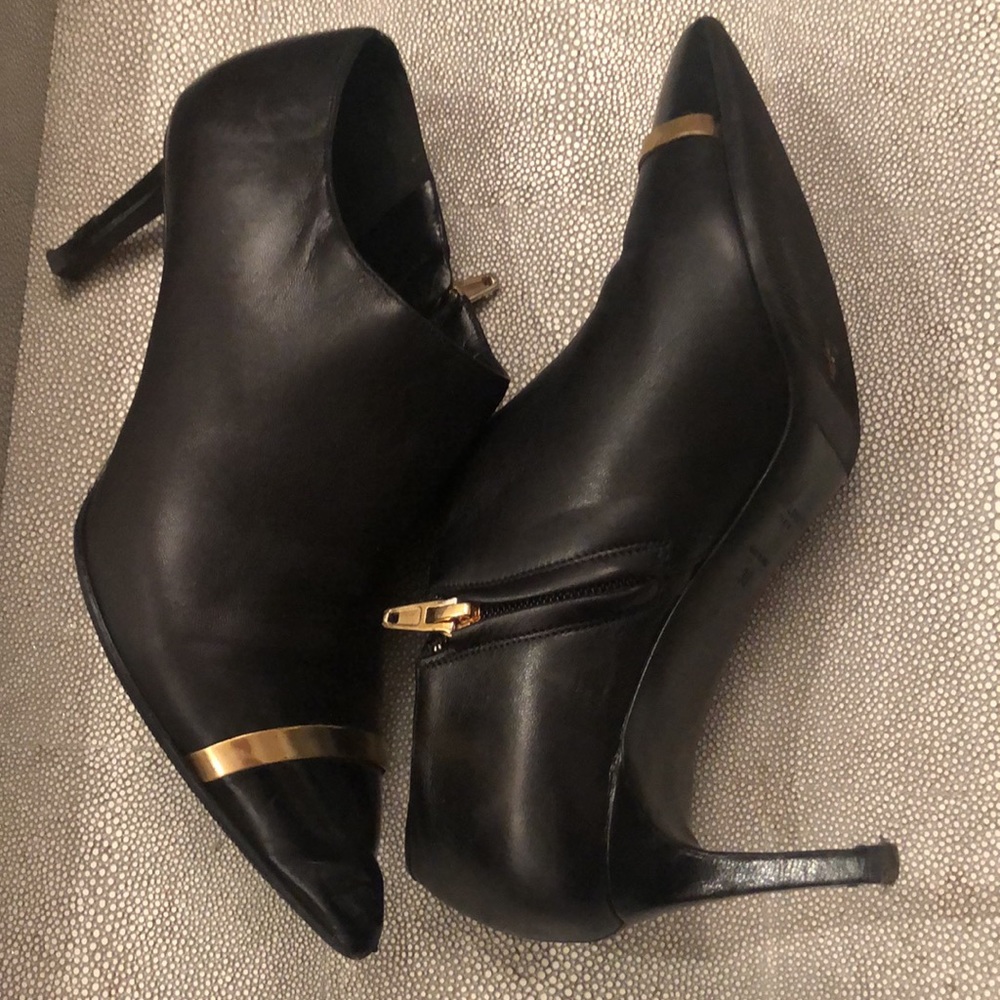 YSL Yves Saint Laurent Black Gold Leather Booties Size 38,heel 2.5 - Picture 7 of 9